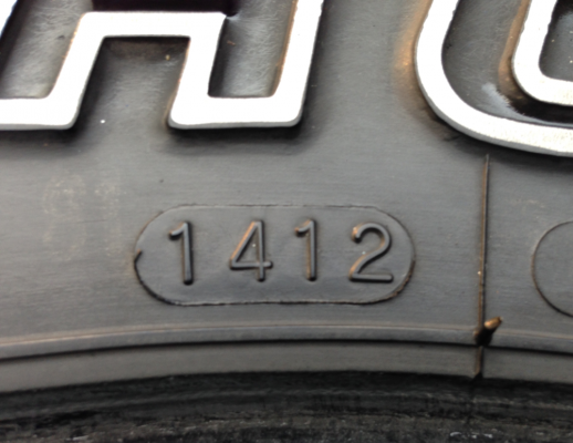 ยาง Mud Maxxis 35 12.5 R15 ปี12 ดอกสวย พร้อมใช้งาน ราคาไม่แพง ยาง Mud Maxxis 35 12.5 R15 ปี12 ดอกสวย พร้อมใช้งาน ราคาไม่แพง