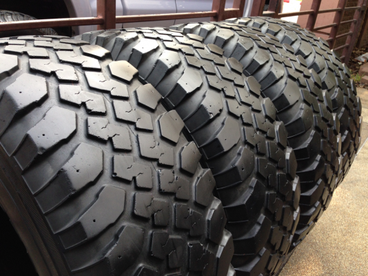 ยาง Mud Maxxis 35 12.5 R15 ปี12 ดอกสวย พร้อมใช้งาน ราคาไม่แพง ยาง Mud Maxxis 35 12.5 R15 ปี12 ดอกสวย พร้อมใช้งาน ราคาไม่แพง
