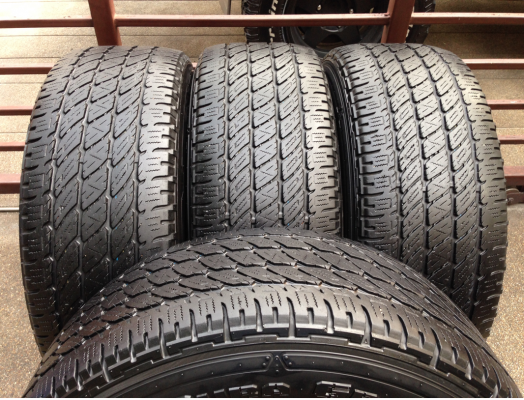 ยาง Nitto 265 60 18 ดอกเต็ม พร้อมใช้งาน ราคาไม่แพง ยาง Nitto 265 60 18 ดอกเต็ม พร้อมใช้งาน ราคาไม่แพง