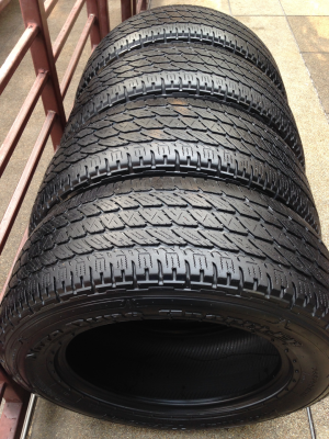 ยาง Nitto 265 60 18 ดอกเต็ม พร้อมใช้งาน ราคาไม่แพง ยาง Nitto 265 60 18 ดอกเต็ม พร้อมใช้งาน ราคาไม่แพง