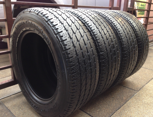 ยาง Nitto 265 60 18 ดอกเต็ม พร้อมใช้งาน ราคาไม่แพง