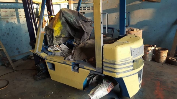 แหล่งรวมรถโฟลค์ลิฟท์งาเทอิ้งค์ฟอร์คงากระดกเทได้ภาคตะวันออกสำหรับตักยางพาราก้อนยางถ้วยขี้ยาง