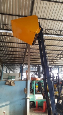 แหล่งรวมรถโฟลค์ลิฟท์งาเทอิ้งค์ฟอร์คงากระดกเทได้ภาคตะวันออกสำหรับตักยางพาราก้อนยางถ้วยขี้ยาง