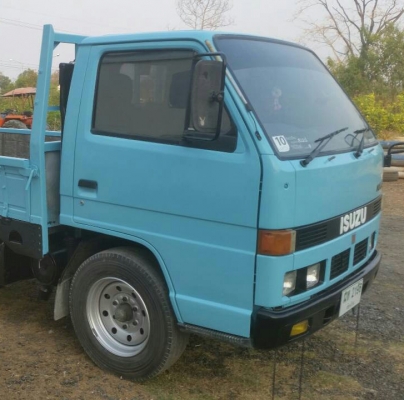 สีล้อ อีชุซุ NKR88ปี37รถห้าง ป้ายเล็กไม่ติดเวลา สภาพดีสวยเดิมๆพร้อมใช้ ทะเบียนป้ายเล็กไม่ติดเวลา พร้อมโอน ราคา 225,000บ รถห้างแท้