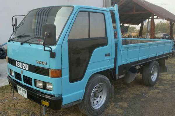 สีล้อ อีชุซุ NKR88ปี37รถห้าง ป้ายเล็กไม่ติดเวลา สภาพดีสวยเดิมๆพร้อมใช้ ทะเบียนป้ายเล็กไม่ติดเวลา พร้อมโอน ราคา 225,000บ รถห้างแท้