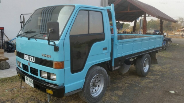 สีล้อ อีชุซุ NKR88ปี37รถห้าง ป้ายเล็กไม่ติดเวลา สภาพดีสวยเดิมๆพร้อมใช้ ทะเบียนป้ายเล็กไม่ติดเวลา พร้อมโอน ราคา 225,000บ รถห้างแท้