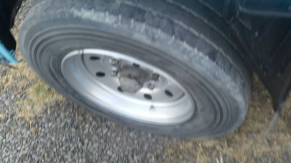 สีล้อ อีชุซุ NKR88ปี37รถห้าง ป้ายเล็กไม่ติดเวลา สภาพดีสวยเดิมๆพร้อมใช้ ทะเบียนป้ายเล็กไม่ติดเวลา พร้อมโอน ราคา 225,000บ รถห้างแท้