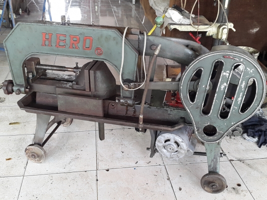 แท่นเลื่อย HERO พร้อมใช้งาน มอเตอร์มิตซู 220 V.  7,500