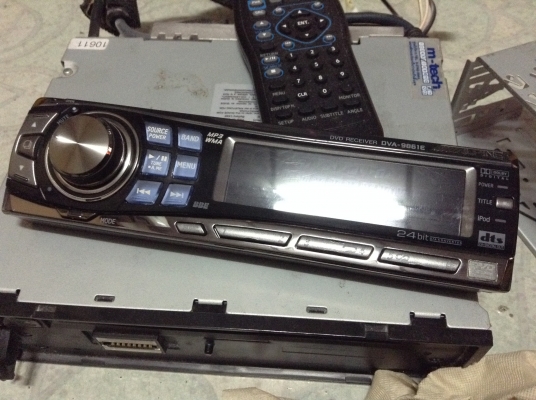 DVD Alpine 9861E พร้อมรีโมทสภาพสวยแทบไม่มีรอยปุ่มไม่มีลบ