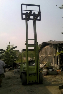 ฟอร์คลิฟต์ MITSUBISHI 2.5 TON เครื่องดีเซล เสา 4 เมตร