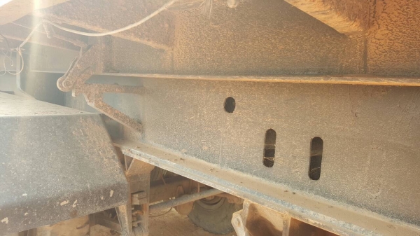 ขาย 10 ล้อหัวลาก ISUZU เครื่อง 360 แรงม้า พร้อมหางเซมิดั้ม 3 เพลา ยาว 9 เมตร เอกสารเล่มทะเบียนพร้อมโอน ขาย 10 ล้อหัวลาก ISUZU เครื่อง 360 แรงม้า พร้อมหางเซมิดั้ม 3 เพลา ยาว 9 เมตร เอกสารเล่มทะเบียนพร้อมโอน