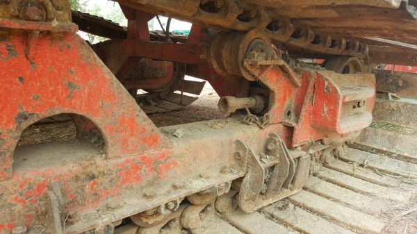 ขาย รถเกี่ยวข้าว ไอ้หนุ่มเจ้าพลัง เครื่อง 6HE1 195 แรงม้า ราคาต่อรองได้