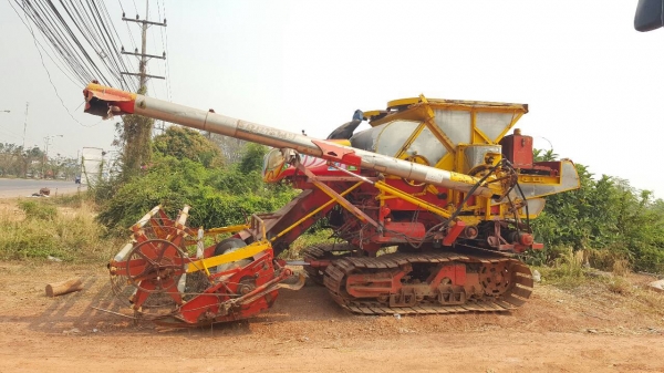 ขาย รถเกี่ยวข้าว ไอ้หนุ่มเจ้าพลัง เครื่อง 6HE1 195 แรงม้า ราคาต่อรองได้