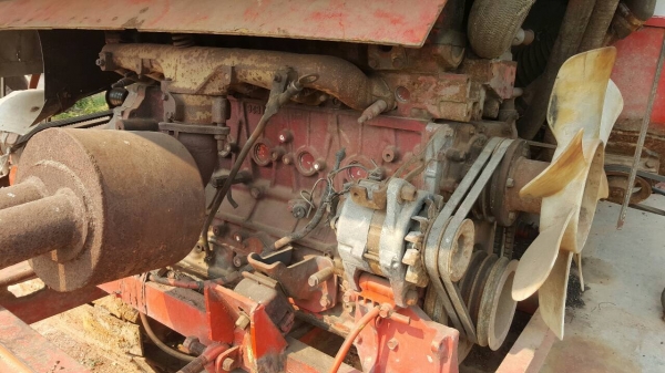 ขาย รถเกี่ยวข้าว ไอ้หนุ่มเจ้าพลัง เครื่อง 6HE1 195 แรงม้า ราคาต่อรองได้