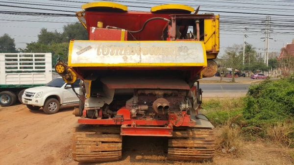 ขาย รถเกี่ยวข้าว ไอ้หนุ่มเจ้าพลัง เครื่อง 6HE1 195 แรงม้า ราคาต่อรองได้