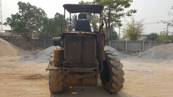 ขาย รถตัก KOMATSU JH30 รถใช้งานอยู่เป็นประจำ เครื่องดี เกียร์ดี ราคาต่อรองได้ครับ ขาย รถตัก KOMATSU JH30 รถใช้งานอยู่เป็นประจำ เครื่องดี เกียร์ดี ราคาต่อรองได้ครับ