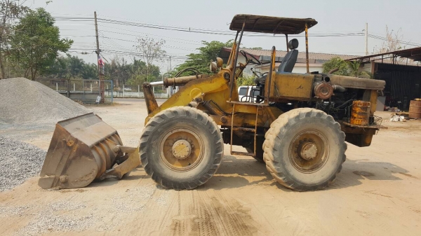 ขาย รถตัก KOMATSU JH30 รถใช้งานอยู่เป็นประจำ เครื่องดี เกียร์ดี ราคาต่อรองได้ครับ ขาย รถตัก KOMATSU JH30 รถใช้งานอยู่เป็นประจำ เครื่องดี เกียร์ดี ราคาต่อรองได้ครับ