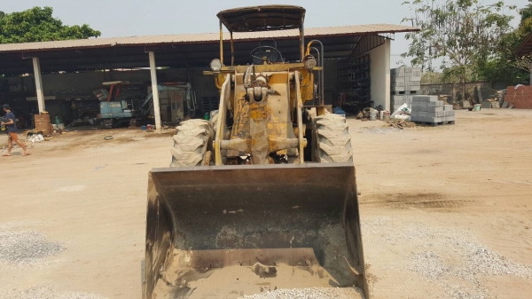 ขาย รถตัก KOMATSU JH30 รถใช้งานอยู่เป็นประจำ เครื่องดี เกียร์ดี ราคาต่อรองได้ครับ ขาย รถตัก KOMATSU JH30 รถใช้งานอยู่เป็นประจำ เครื่องดี เกียร์ดี ราคาต่อรองได้ครับ