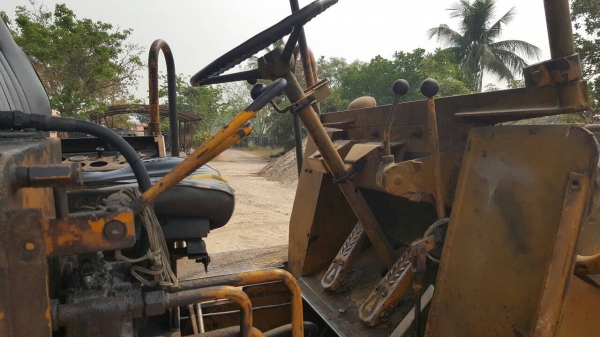 ขาย รถตัก KOMATSU JH30 รถใช้งานอยู่เป็นประจำ เครื่องดี เกียร์ดี ราคาต่อรองได้ครับ ขาย รถตัก KOMATSU JH30 รถใช้งานอยู่เป็นประจำ เครื่องดี เกียร์ดี ราคาต่อรองได้ครับ