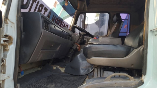 ขาย HINOFM3H พร้อมเทเลอร์บรรทุกแม็กโฮ ขาย HINOFM3H พร้อมเทเลอร์บรรทุกแม็กโฮ