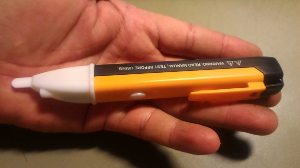 อุปกรณ์เช็ดตรวจสอบไฟฟ้าแบบไม่สัมผัส การใช้งานสามารถตรวจสอบการขาดของสายไฟได้โดยไม่ต้องส้มผัสแสดงผลเป็นไฟสีแดง พร้อมมีเสียงเตือน