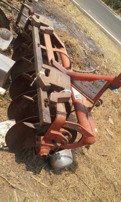 ผานพรวน6ใบ22นิ้วครับสภาพดีพอใช้ครับ