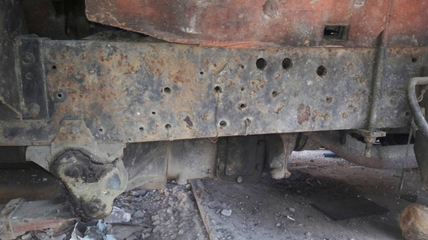 6ล้อKS 85แรง..กระบะเปิดข้าง รถดิมๆ เล่มพร้อม