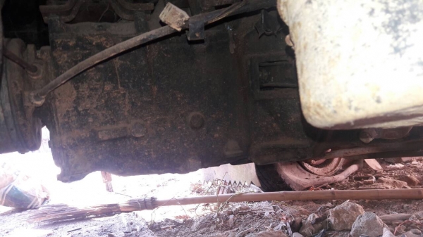 6ล้อKS 85แรง..กระบะเปิดข้าง รถดิมๆ เล่มพร้อม