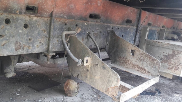 6ล้อKS 85แรง..กระบะเปิดข้าง รถดิมๆ เล่มพร้อม