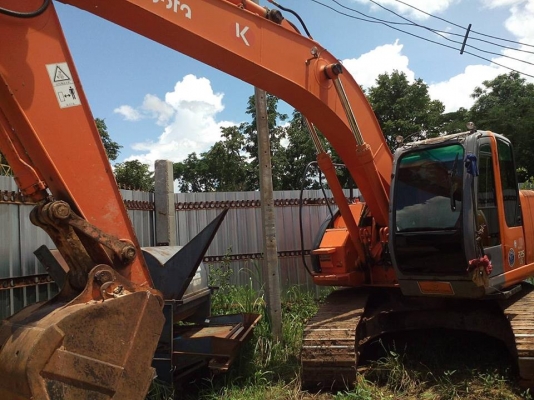 ขายรถขุดแบ็คโค เก่านอก hitachi ZX200-1 เอกสารใบอินวอยซ์ พร้อมใช้งาน เครื่องแน่น เดิมสวย