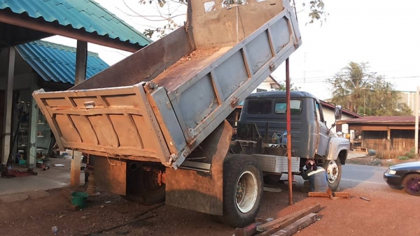 **269,000 บ.ต่อรอง/// 6ล้อดั้มดิน ISUZU TX-145 หัวยาว เครื่องเดิม เกียร์J 7เกียร์ถอย ช่วงล่างใหญ่ เฟืองท้าย FUSO (10ล้อ) คัสซีสวย หัวเก๋งดี พ.พาวเวอร์ เบรคลม แอร์หนาว ดั้มเหล็ก5ตัน3.80ม.ยิงหลัง ยาง900/20 สภาพ70\% พร้อมใช้ เล่มทะเบียน ภาษีเต็ม **ขาย ISUZU T