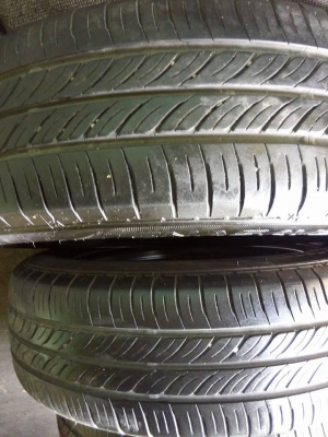 ยาง 185-60-15 เกือบป้ายแดง ถอดจากยาริส 4500 บาท ยาง 185-60-15 เกือบป้ายแดง ถอดจากยาริส 4500 บาท