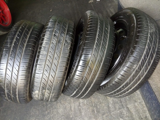 ยาง 185-60-15 เกือบป้ายแดง ถอดจากยาริส 4500 บาท ยาง 185-60-15 เกือบป้ายแดง ถอดจากยาริส 4500 บาท