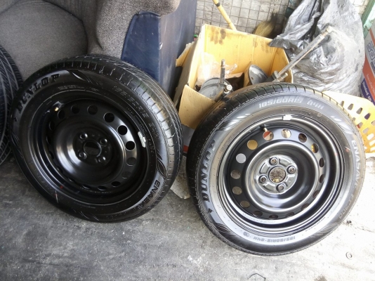 ยาง 185-60-15 เกือบป้ายแดง ถอดจากยาริส 4500 บาท ยาง 185-60-15 เกือบป้ายแดง ถอดจากยาริส 4500 บาท