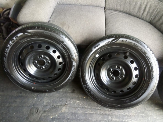 ยาง 185-60-15 เกือบป้ายแดง ถอดจากยาริส 4500 บาท ยาง 185-60-15 เกือบป้ายแดง ถอดจากยาริส 4500 บาท