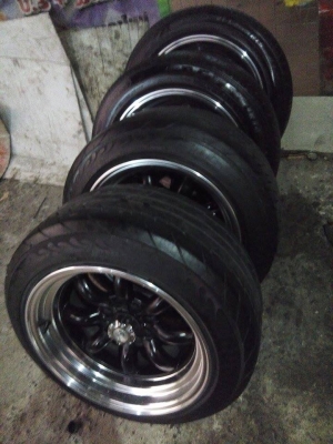 ล้อกล้วยขอบ 15 กว้างหลัง 9 หน้า 7.5 พร้อมยาง