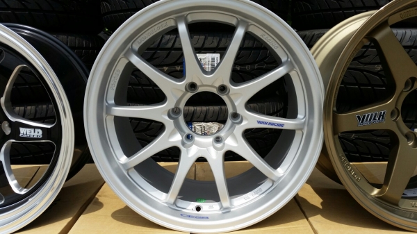 แม็กใหม่ Ce28 ขอบ18 แม็กใหม่ Ce28 ขอบ18