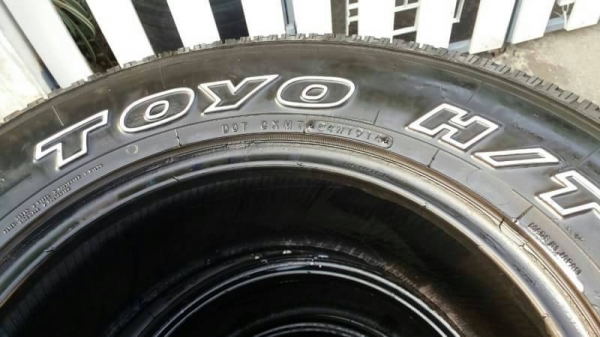 ยาง toyo 245 70 16 ปี 14 ชุดล่ะ 6800
