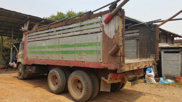 ขาย 10 ล้อ 2 เพลาดั้ม HINO KT725 วางเครื่อง HO7D 195 แรงม้า คัสซีมีรอยเชื่อมด้านขวา เบรคทิฟฟี่ พวงมาลัยพาวเวอร์ ทะเบียนพร้อมโอนครับ