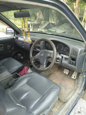 ขายรถกระบะนิสสันบิ๊กเอ็ม