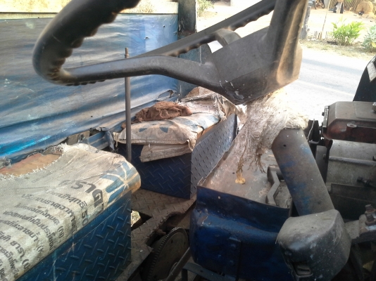 ขายอีแต๋นถูกๆ เครื่องยันมาร์ 10.5 แรงม้า ขายตามสภาพครับ ขายอีแต๋นถูกๆ เครื่องยันมาร์ 10.5 แรงม้า ขายตามสภาพครับ