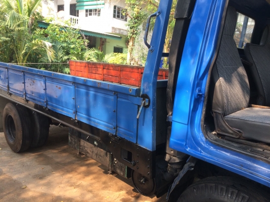 ISUZU 115 NPR 59 ห้างแท้ น๊อต6 เครื่อง 110 4BE ยาว4.5