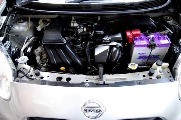 รถมือเดียวNissan March(S)สีเงิน2011เกียร์ธรรมดา AIRBAGรุ่นประหยัดที่สุดครับฺBook 235000