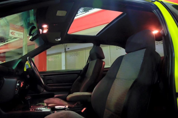 ขาย BMW 318 COMPACT เเต่งมาตามรูปรถทำมาสวยเนียน 2ประตูแท้ ภายในตัวนอกแท้ทั้งคัน หลังคาซันรูป