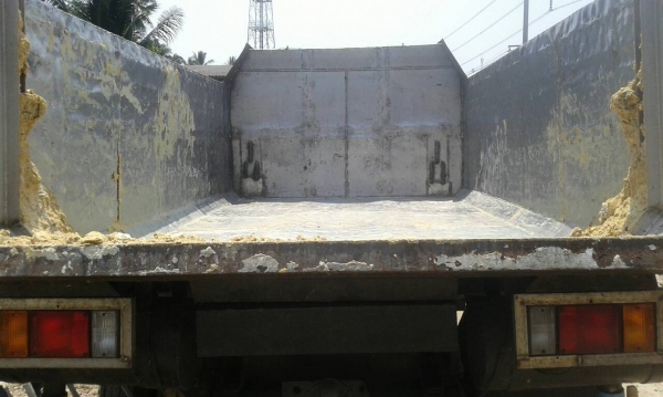 รถฮีโน่ 6 ล้อดั้ม KM777 / 117 แรงม้า.     สนใจติดต่อ  081 - 6079515