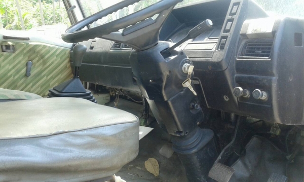 รถฮีโน่ 6 ล้อดั้ม KM777 / 117 แรงม้า.     สนใจติดต่อ  081 - 6079515