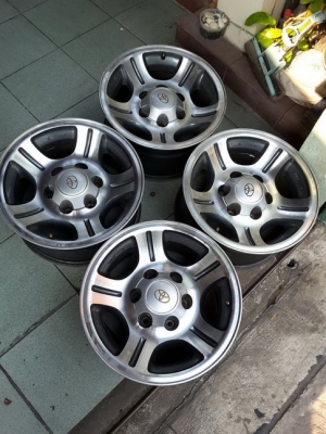 ล้อแท้ VX80 ขอบ16*8 ET0 สภาพสวยๆ 1ชุด