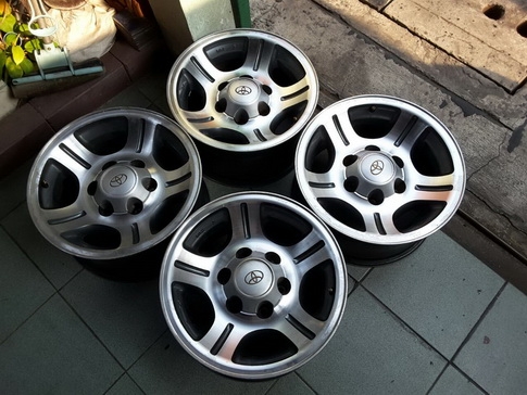 ล้อแท้ VX80 ขอบ16*8 ET0 สภาพสวยๆ 1ชุด