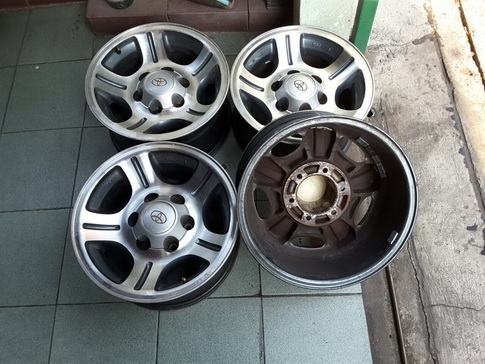 ล้อแท้ VX80 ขอบ16*8 ET0 สภาพสวยๆ 1ชุด