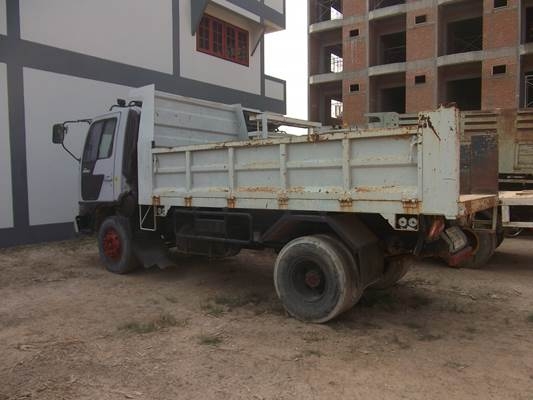 ฝากขาย 6 ล้อดั้มฮีโน่ FC4J  140แรง ขอบคุณครับ